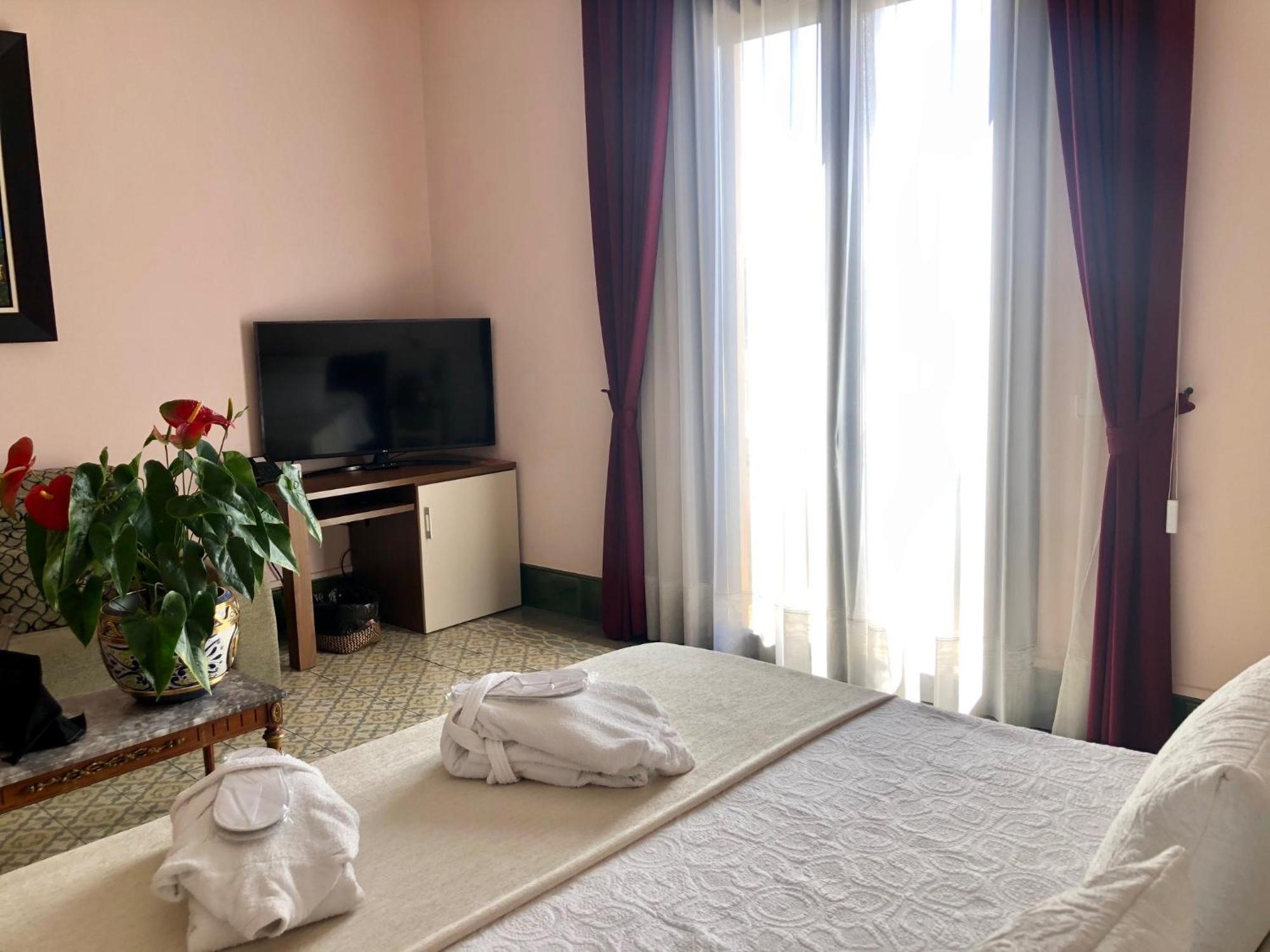 Hotel Llar De Capitans El El Masnou Chambre photo