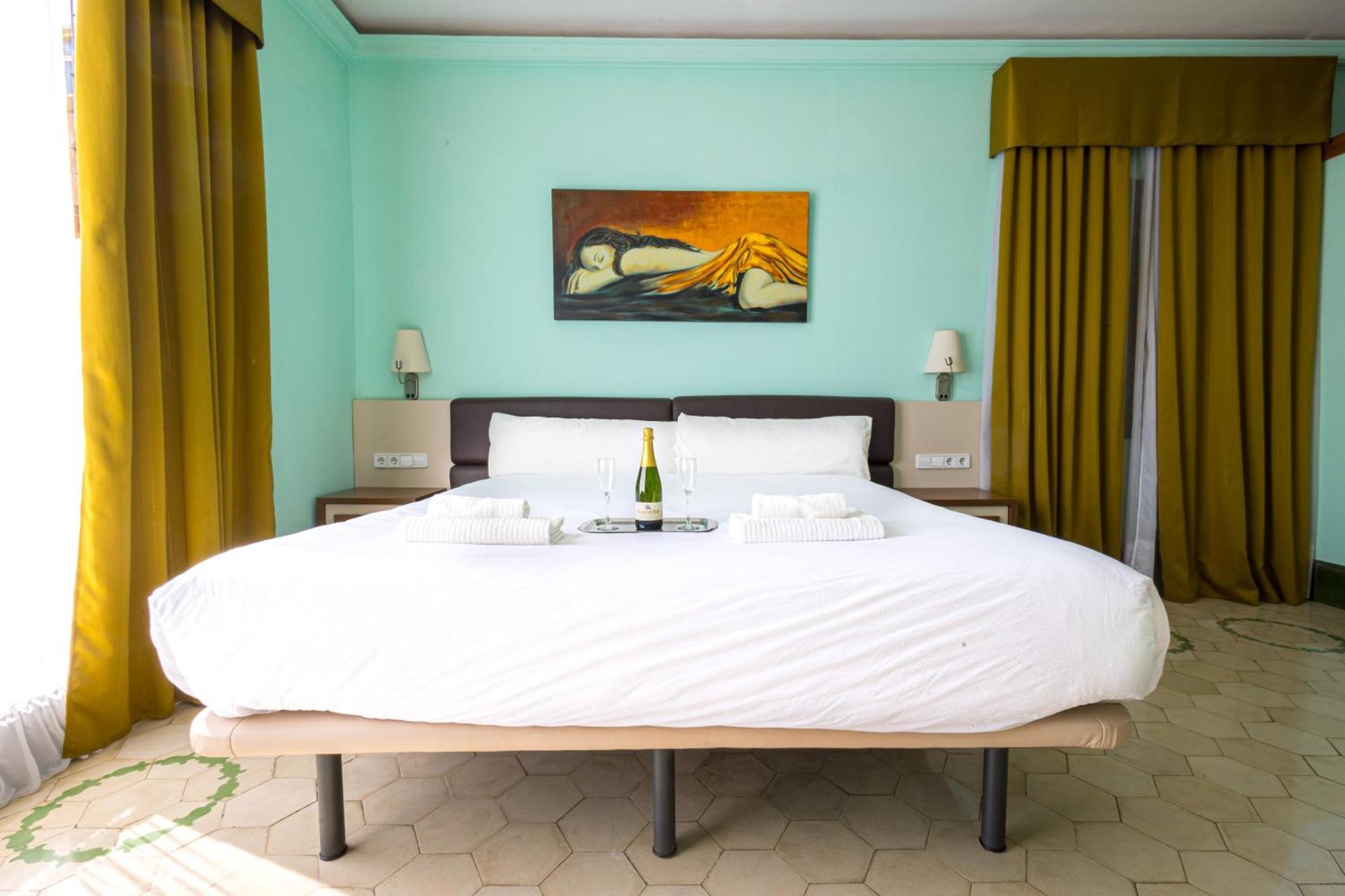 Hotel Llar De Capitans El El Masnou Extérieur photo